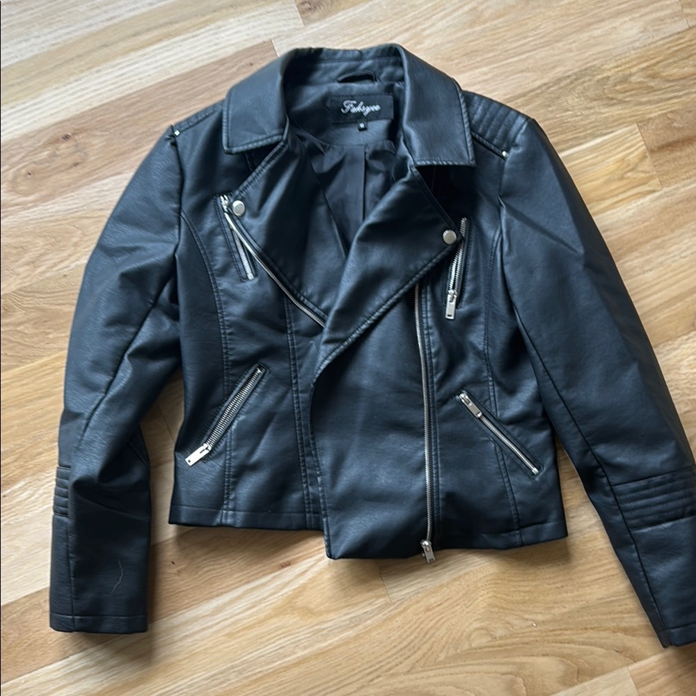 Women’s faux leather jacket